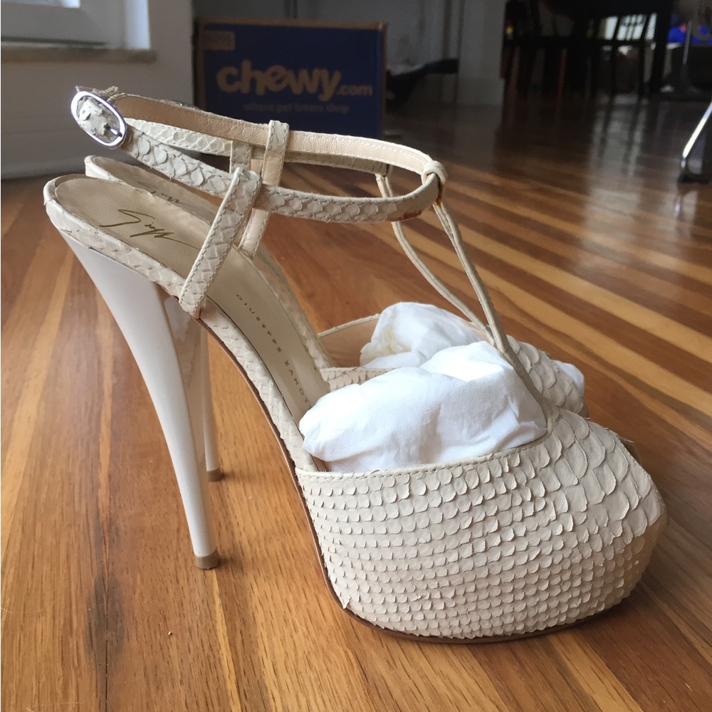 Giuseppe Zanotti Beige Python Embossed Leather T-… - image 1